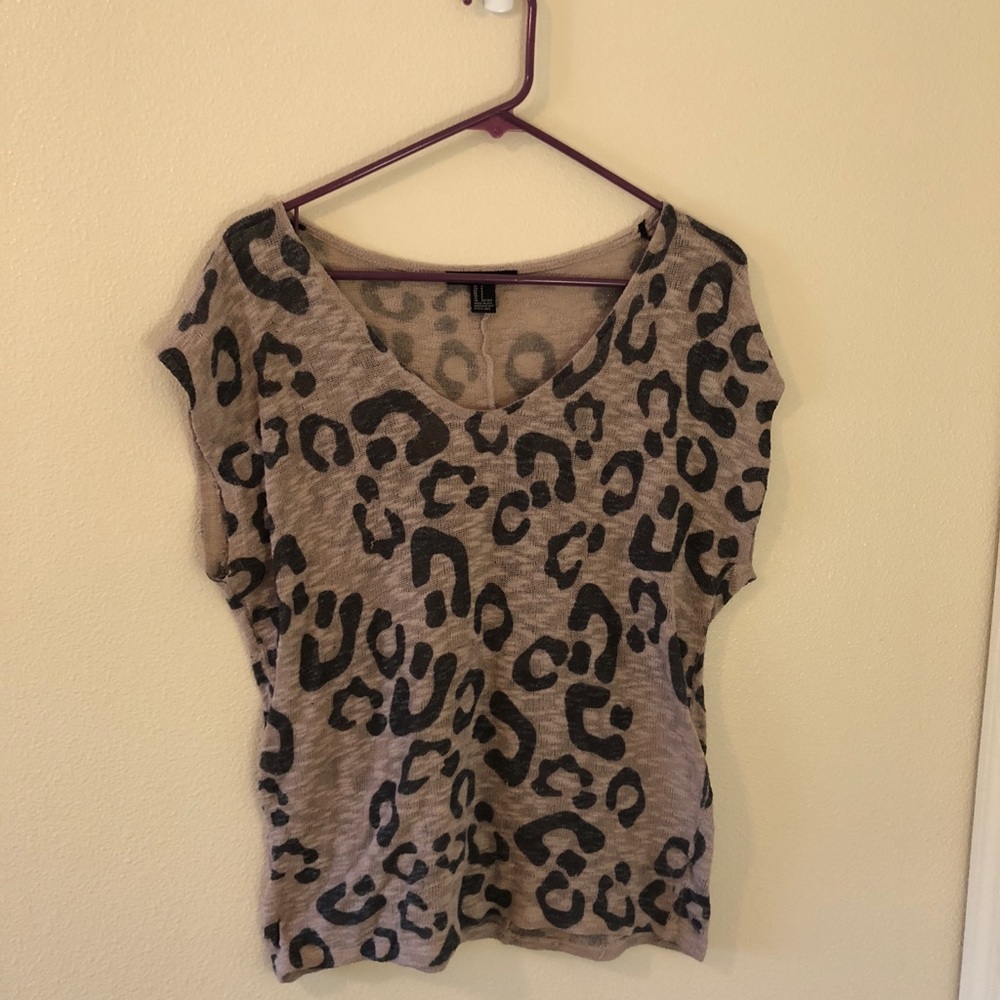 Sweatshirts, shirts, and drop tops. - Picture 6 of 8